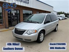 2007 Chrysler Town & Country 