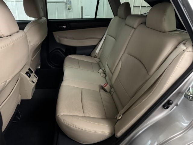 2018 Subaru Outback 3.6R Limited photo 7