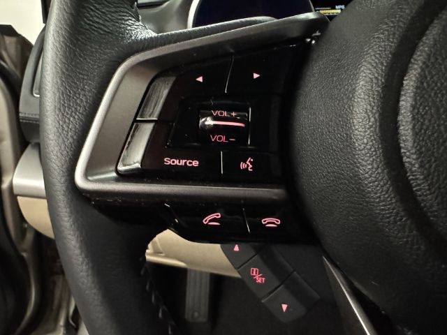 2018 Subaru Outback 3.6R Limited photo 11