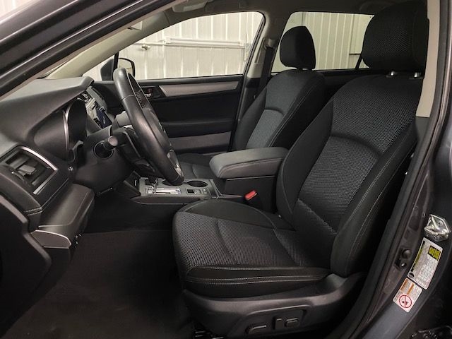 2019 Subaru Outback 2.5i Premium photo 4