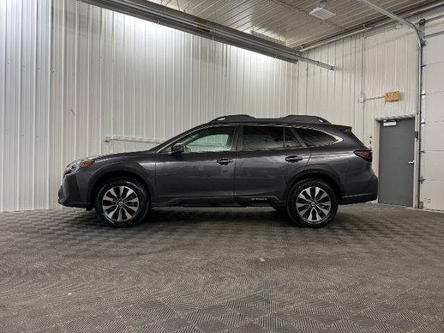 Subaru Outback  2023