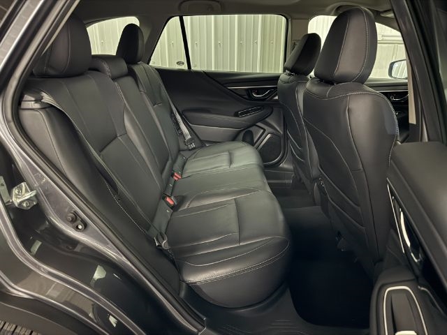 Subaru Outback  2023