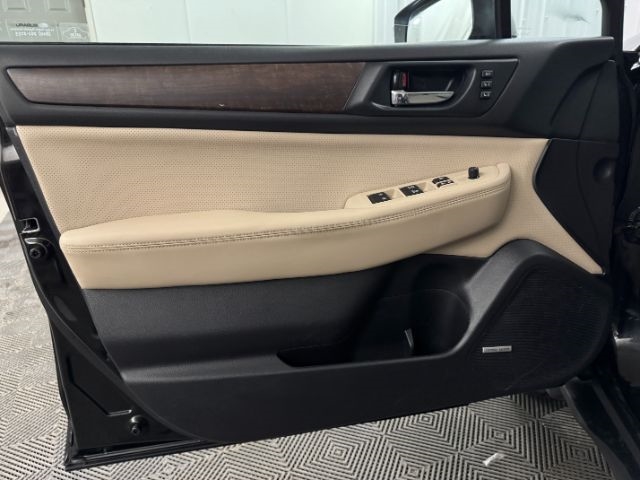 Subaru Outback  2017