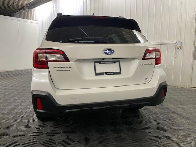 Subaru Outback  2018