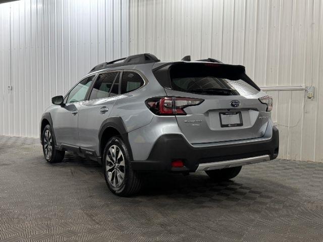 Subaru Outback  2023