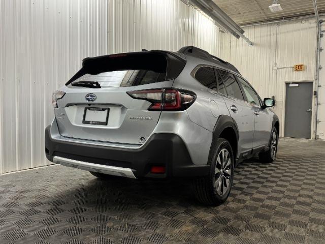 Subaru Outback  2023