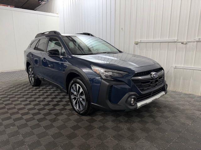 Subaru Outback  2023