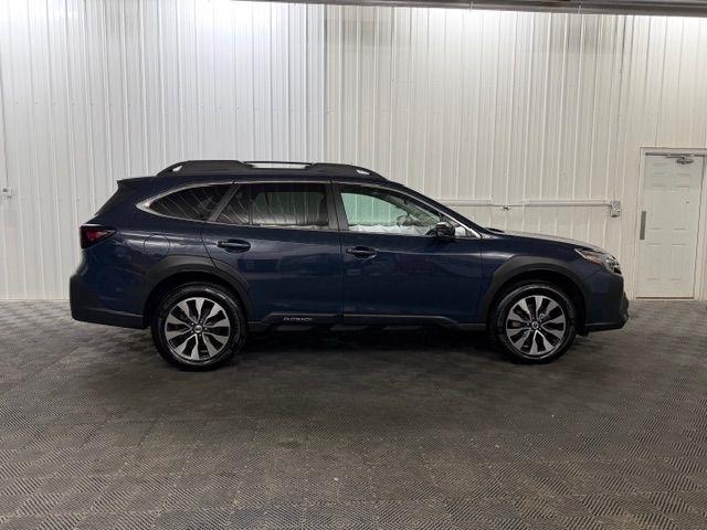 Subaru Outback  2023