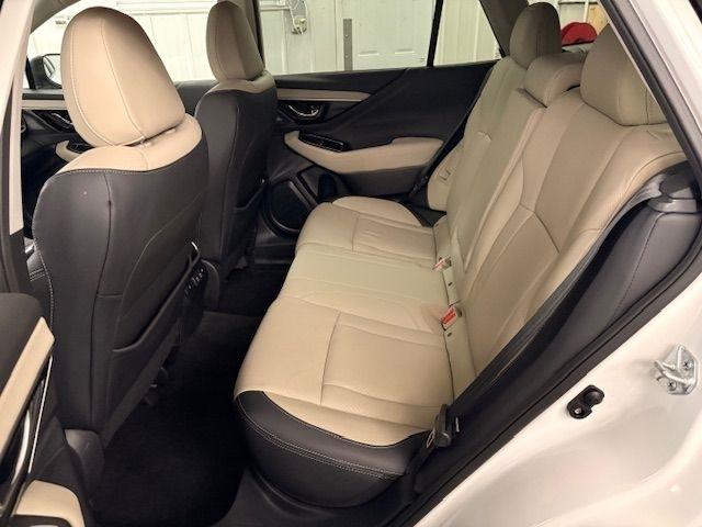 Subaru Outback  2022