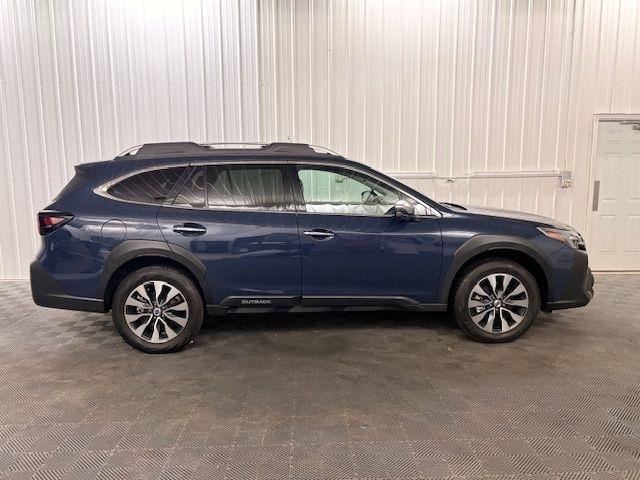 Subaru Outback  2023