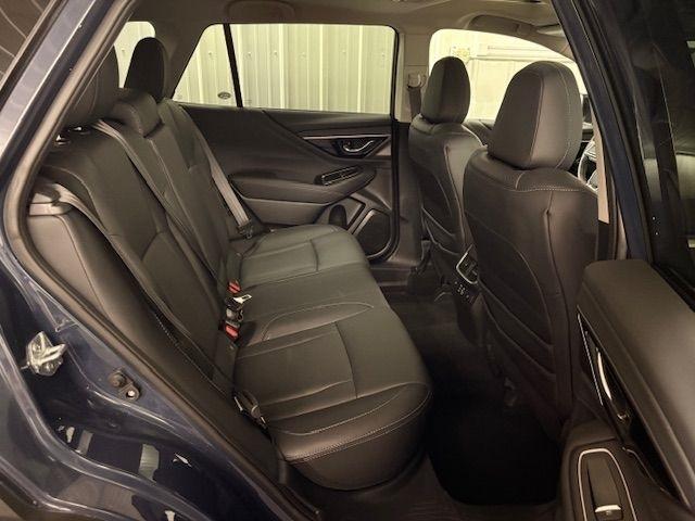 Subaru Outback  2023