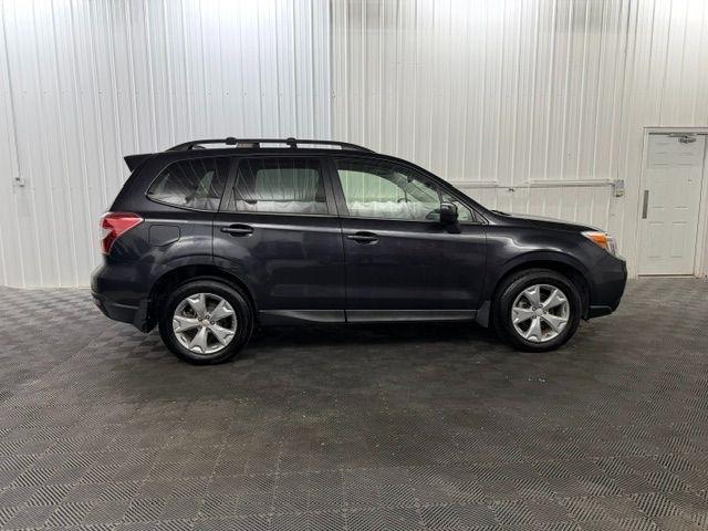 Subaru Forester  2016