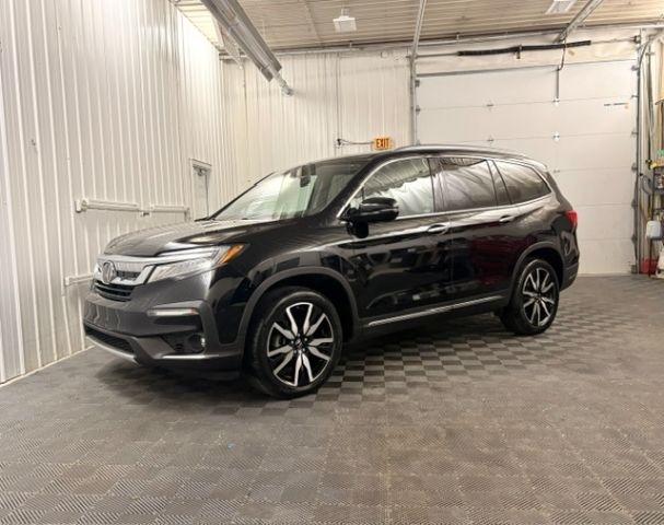 2022 Honda Pilot AWD Touring 8 Passenger