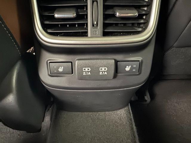 Subaru Outback  2021