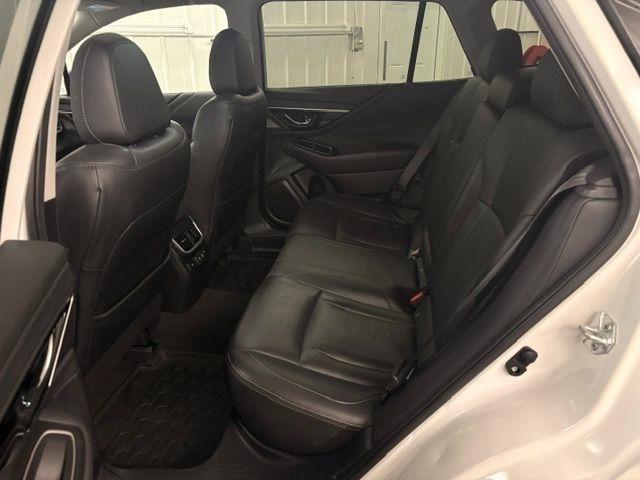 Subaru Outback  2021