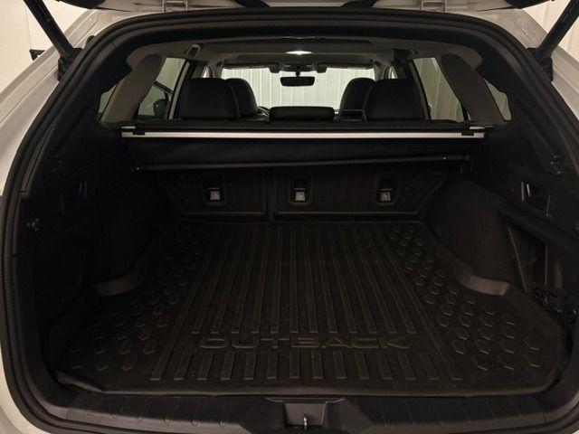 Subaru Outback  2021