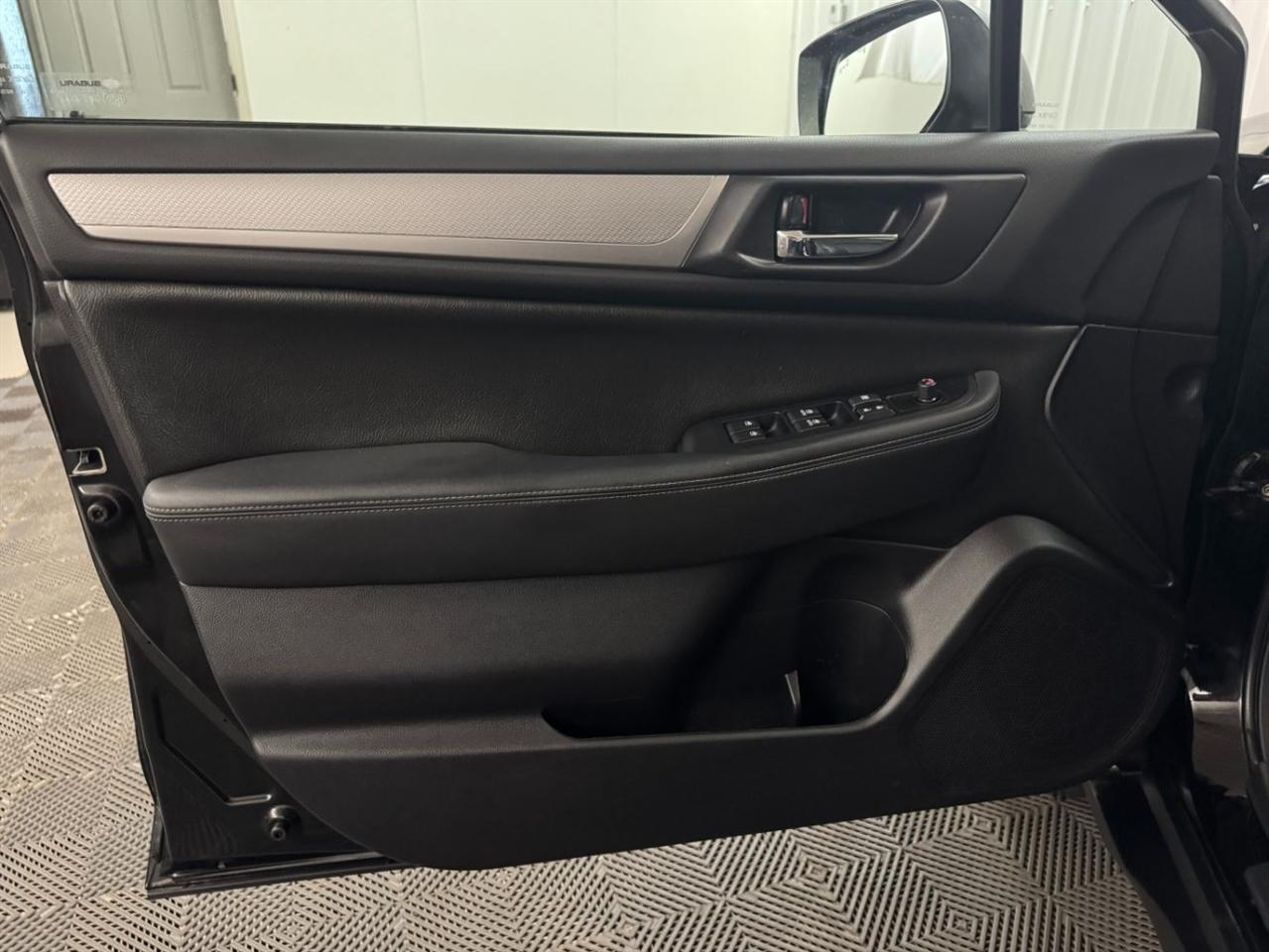 Subaru Outback  2017