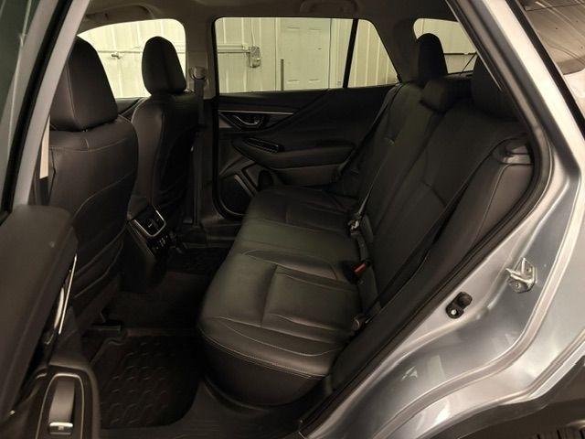 Subaru Outback  2023