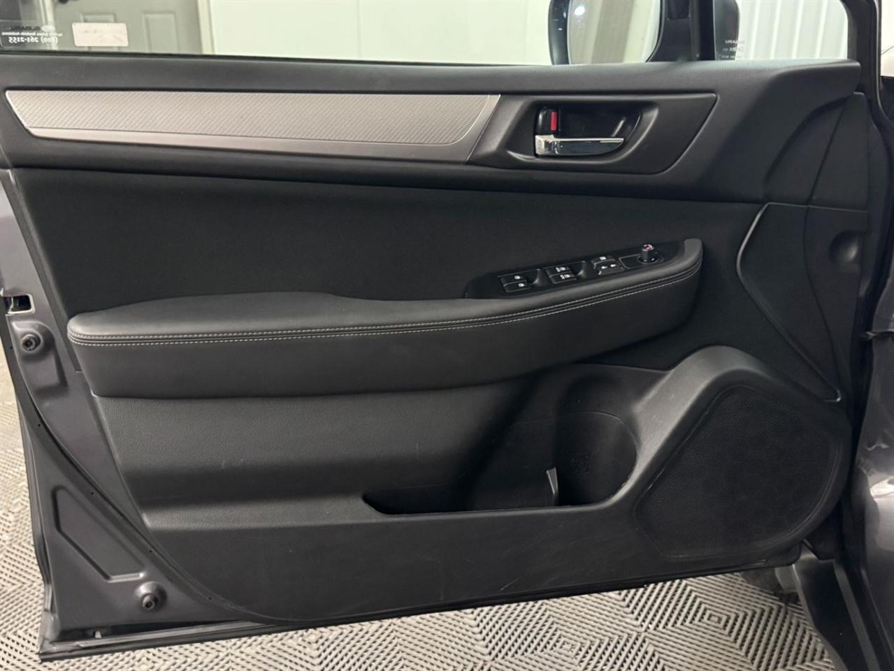 Subaru Outback  2018