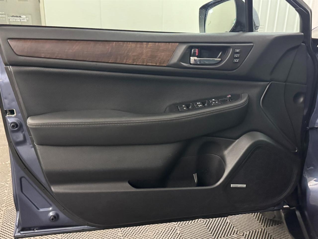 Subaru Outback  2017
