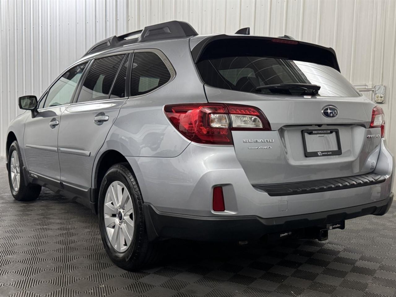 Subaru Outback  2016