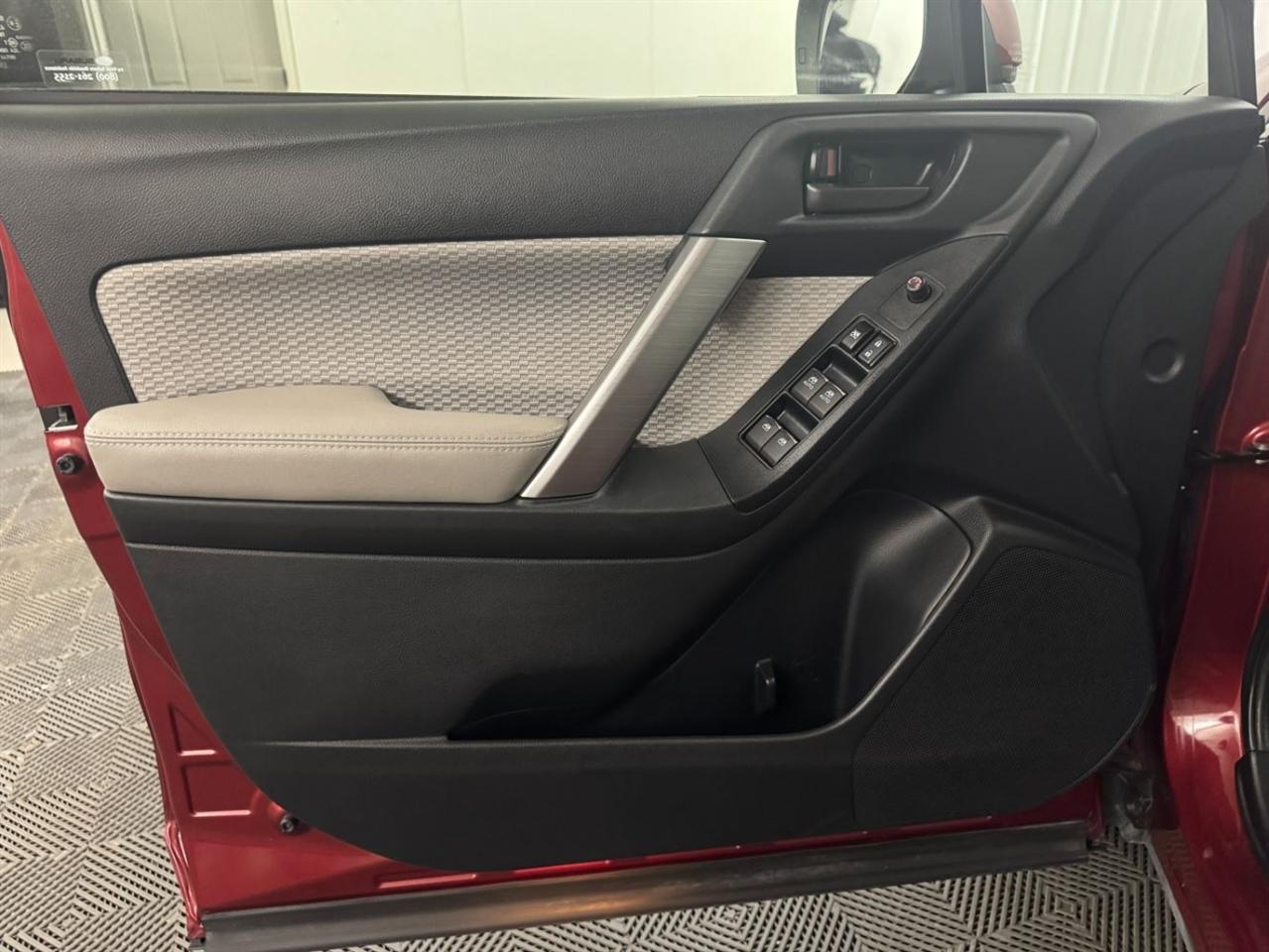 Subaru Forester 2.5i Premium PZEV CVT 2018