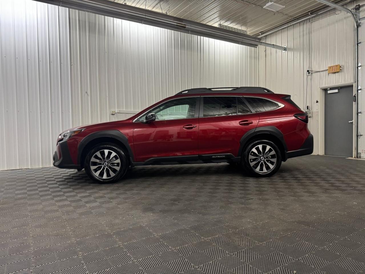 Subaru Outback Limited 2025