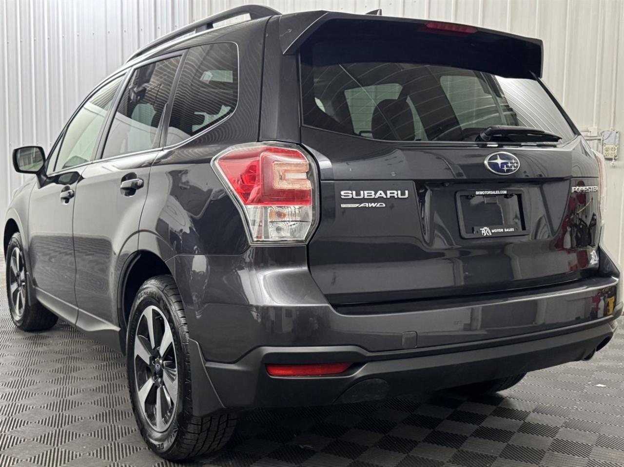 Subaru Forester photo 3