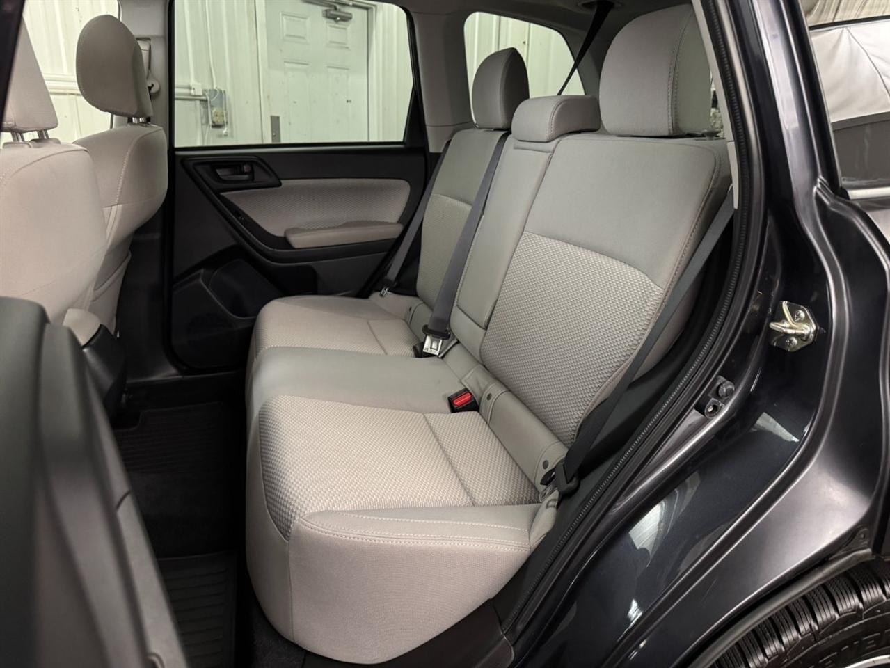 Subaru Forester photo 8