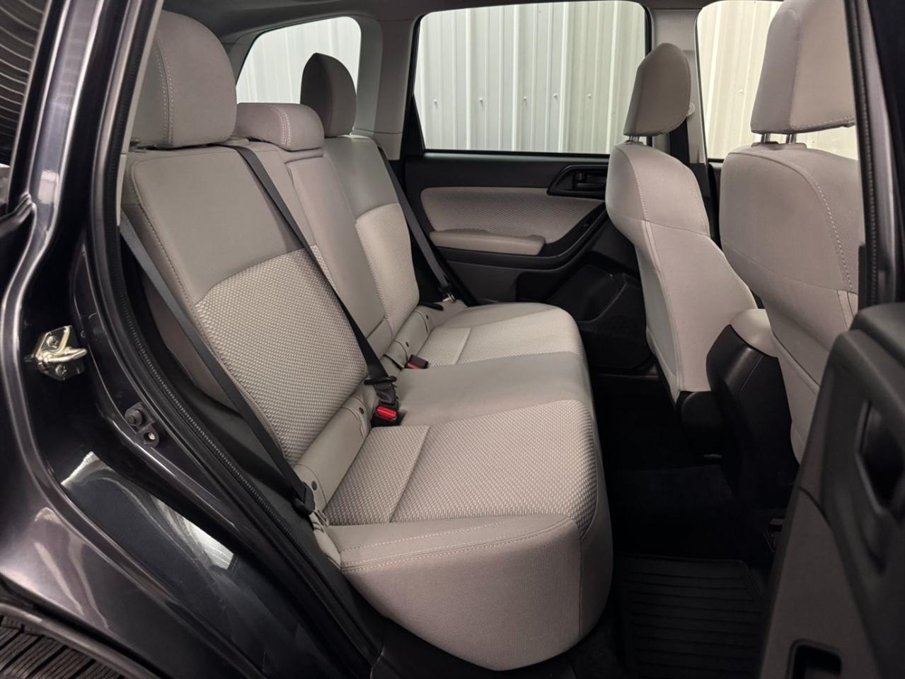 Subaru Forester photo 10