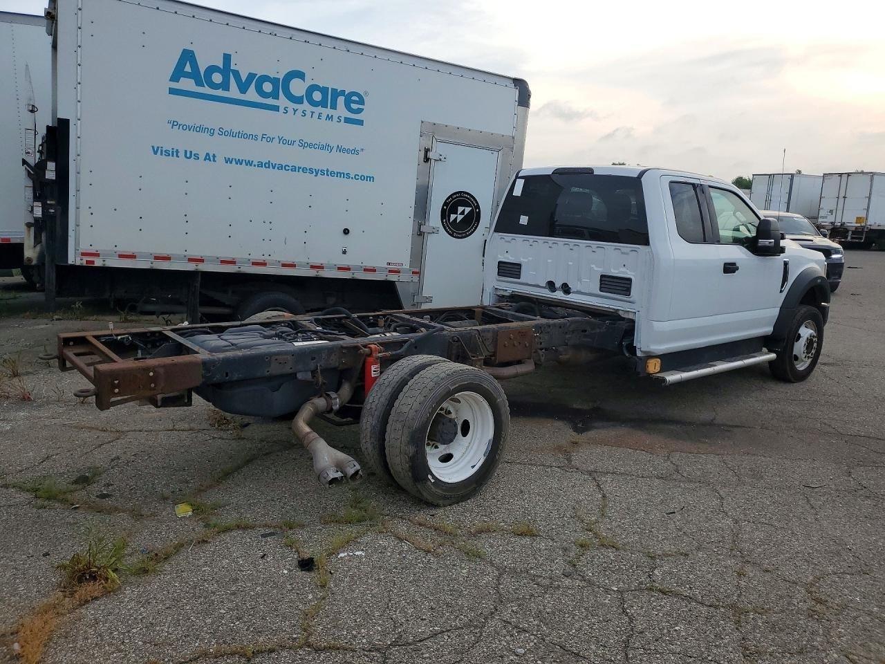Ford F-550 SuperCab DRW 4WD 2017