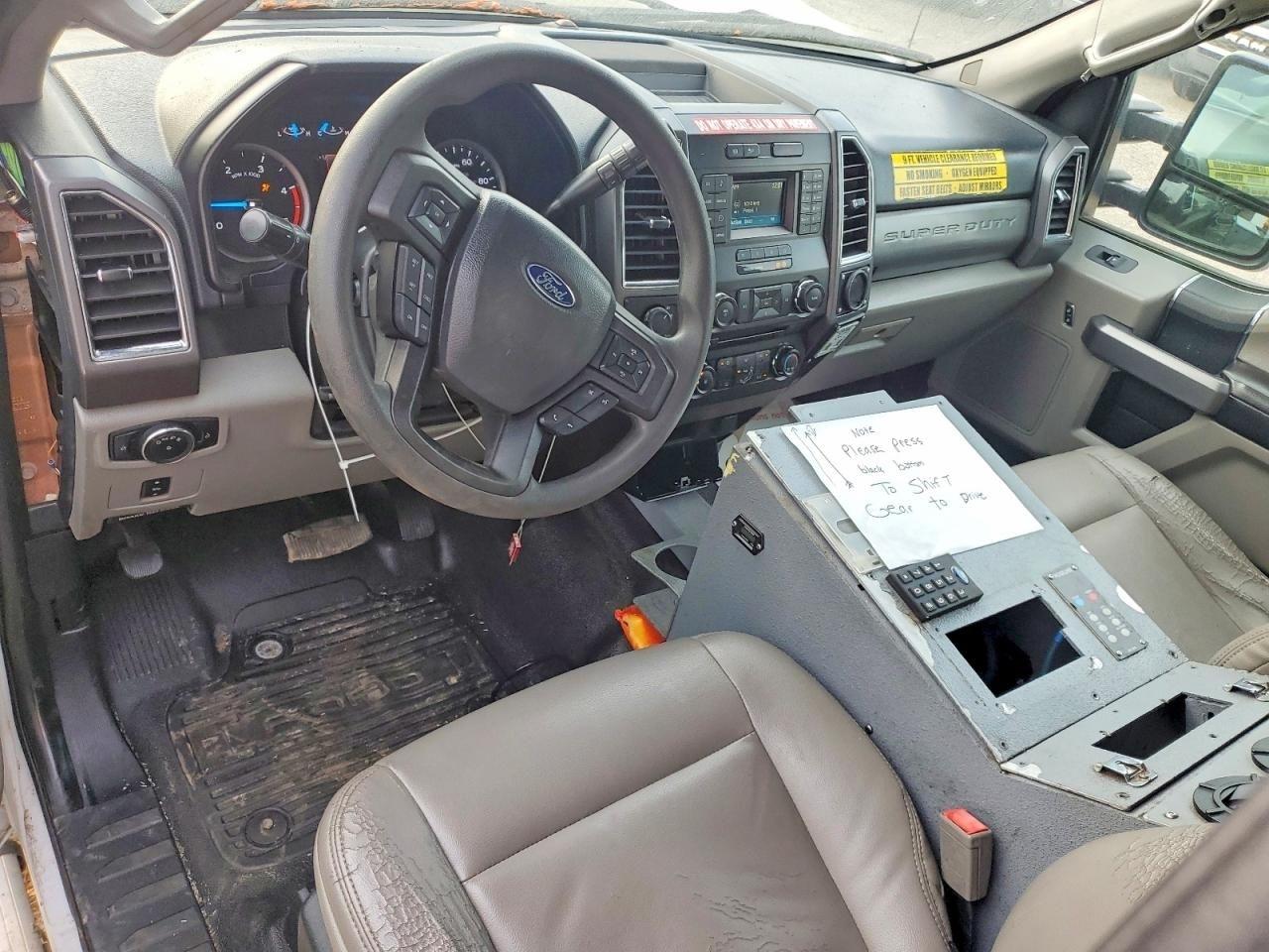 Ford F-550 SuperCab DRW 4WD 2017