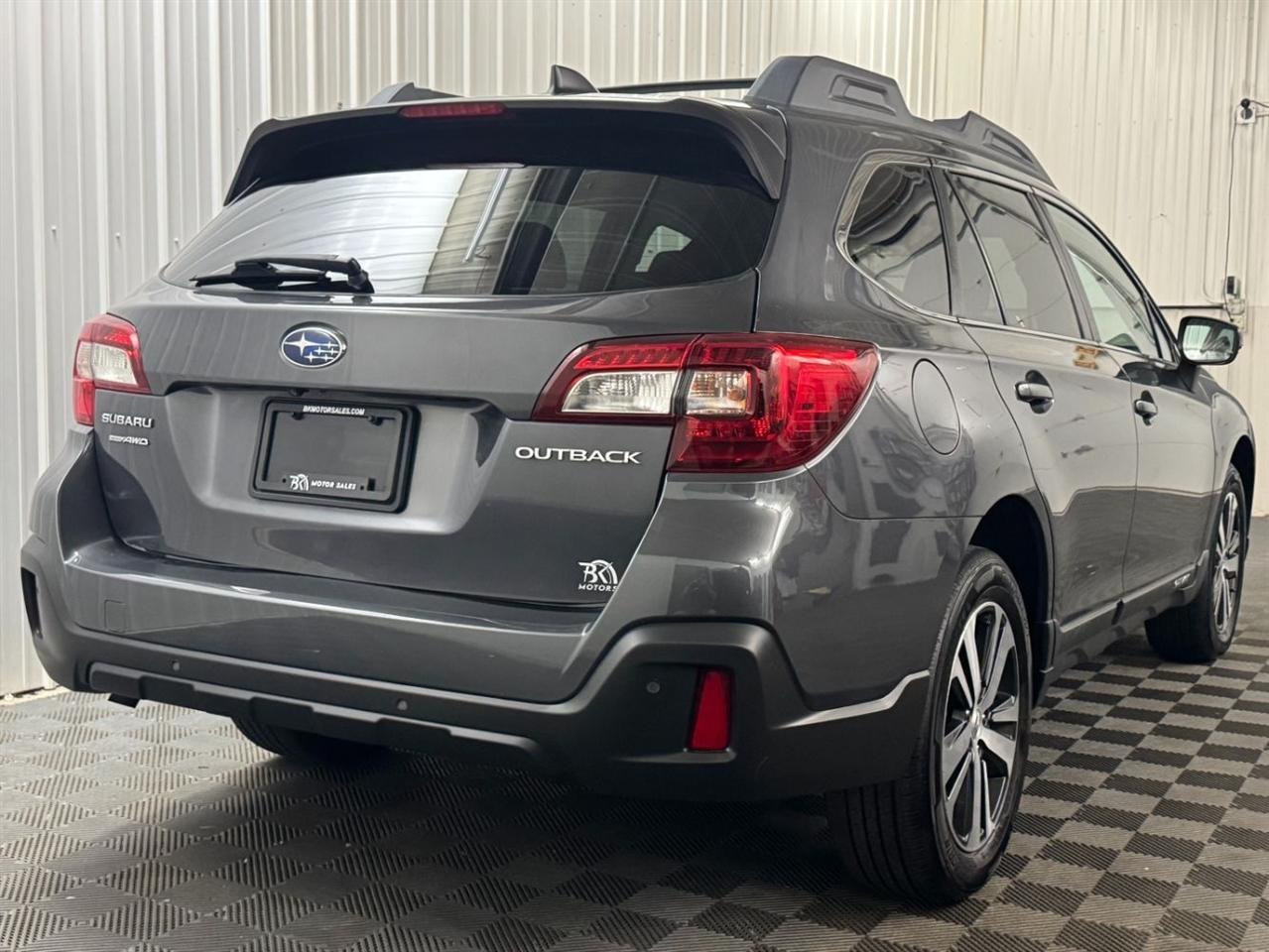 Subaru Outback  2018