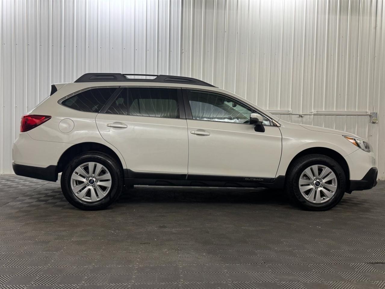 Subaru Outback  2016