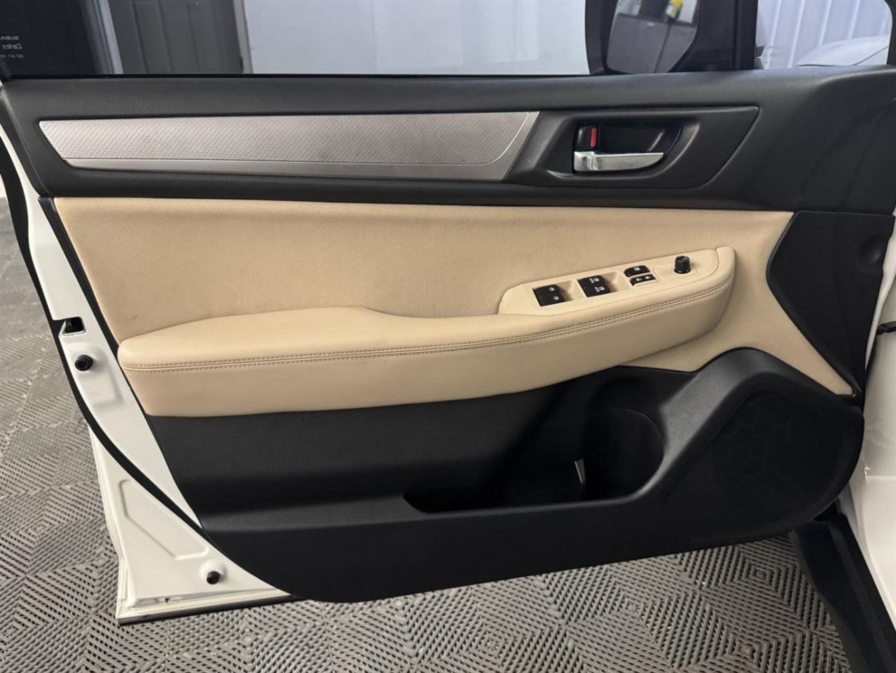 Subaru Outback  2016