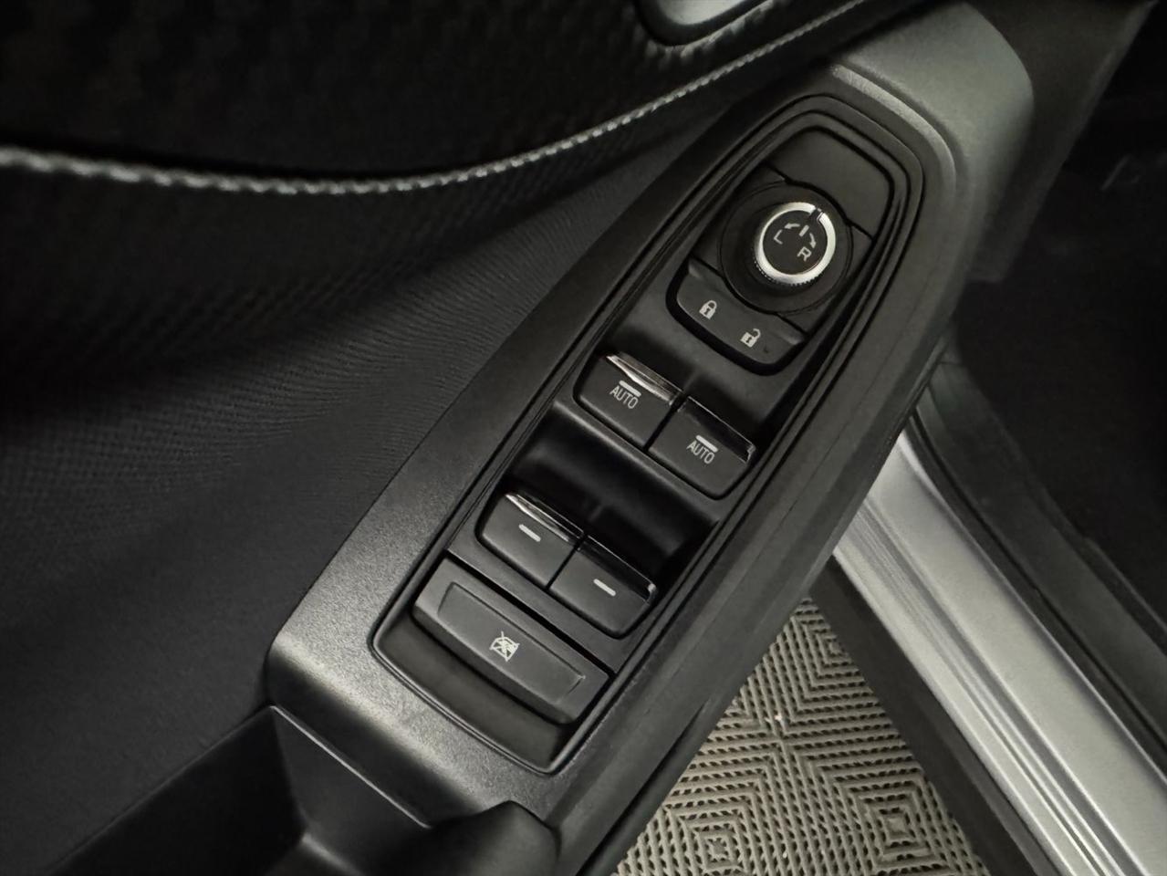 Subaru Crosstrek photo 24