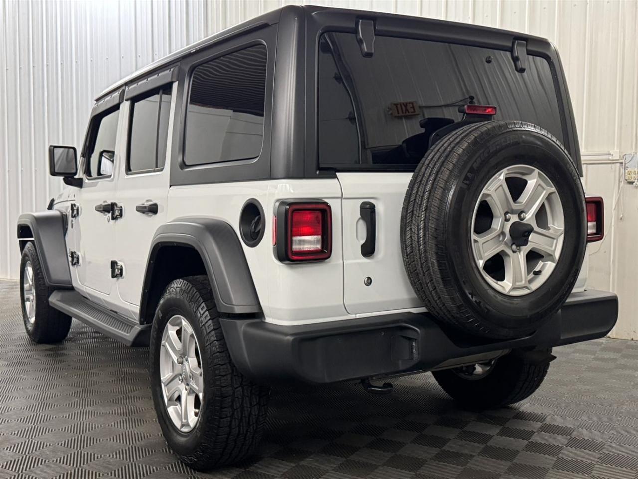 Jeep Wrangler Unlimited Sport 2019