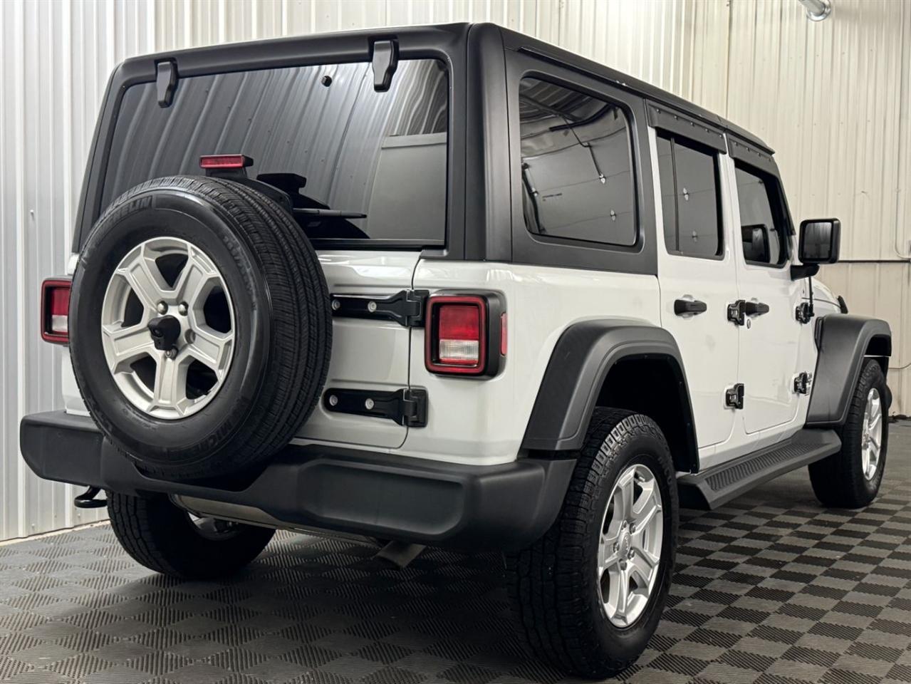 Jeep Wrangler Unlimited Sport 2019