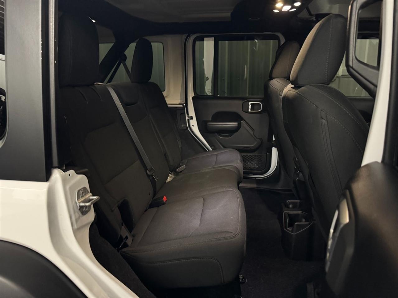 Jeep Wrangler Unlimited Sport 2019