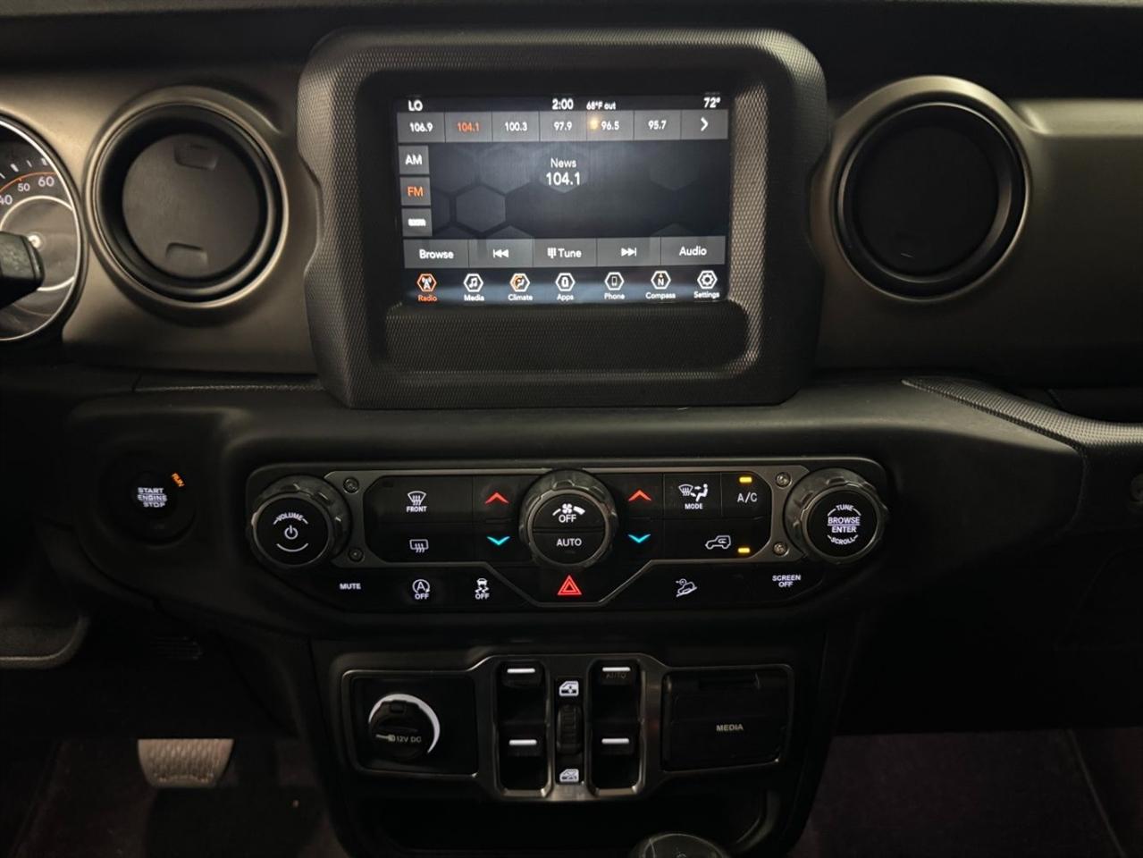 Jeep Wrangler Unlimited Sport 2019