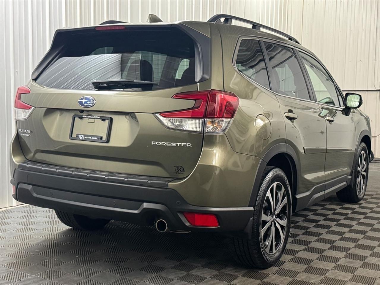 Subaru Forester photo 4