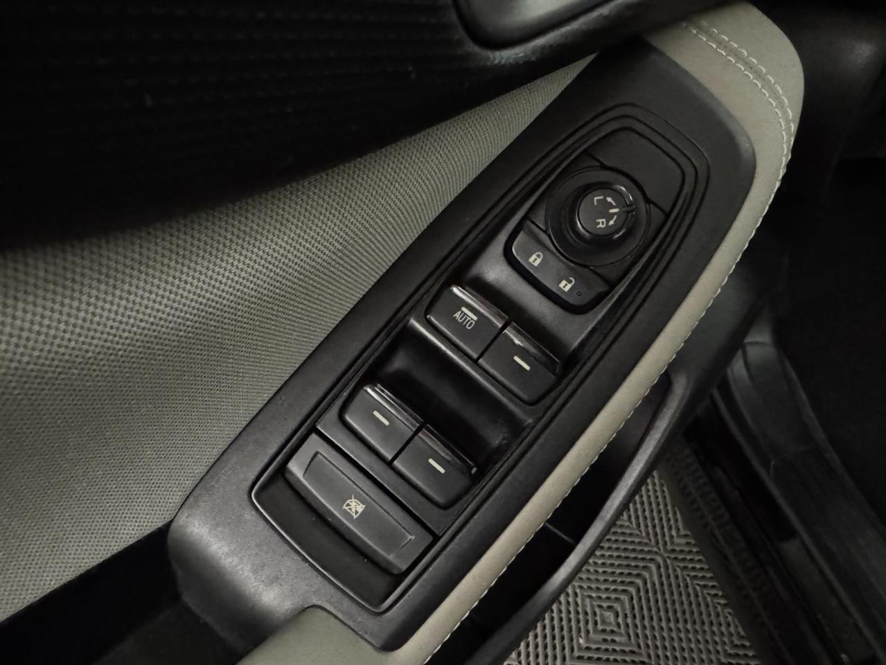 Subaru Forester photo 23