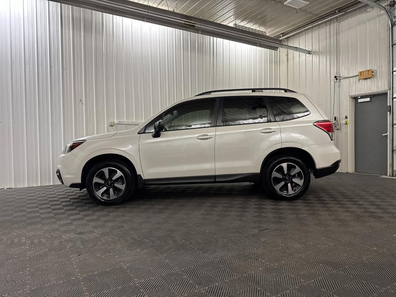 Subaru Forester photo 2