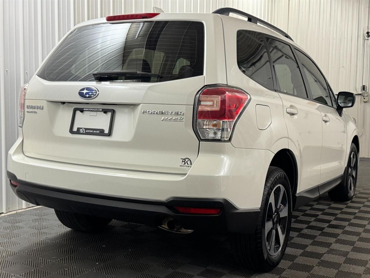 Subaru Forester photo 4