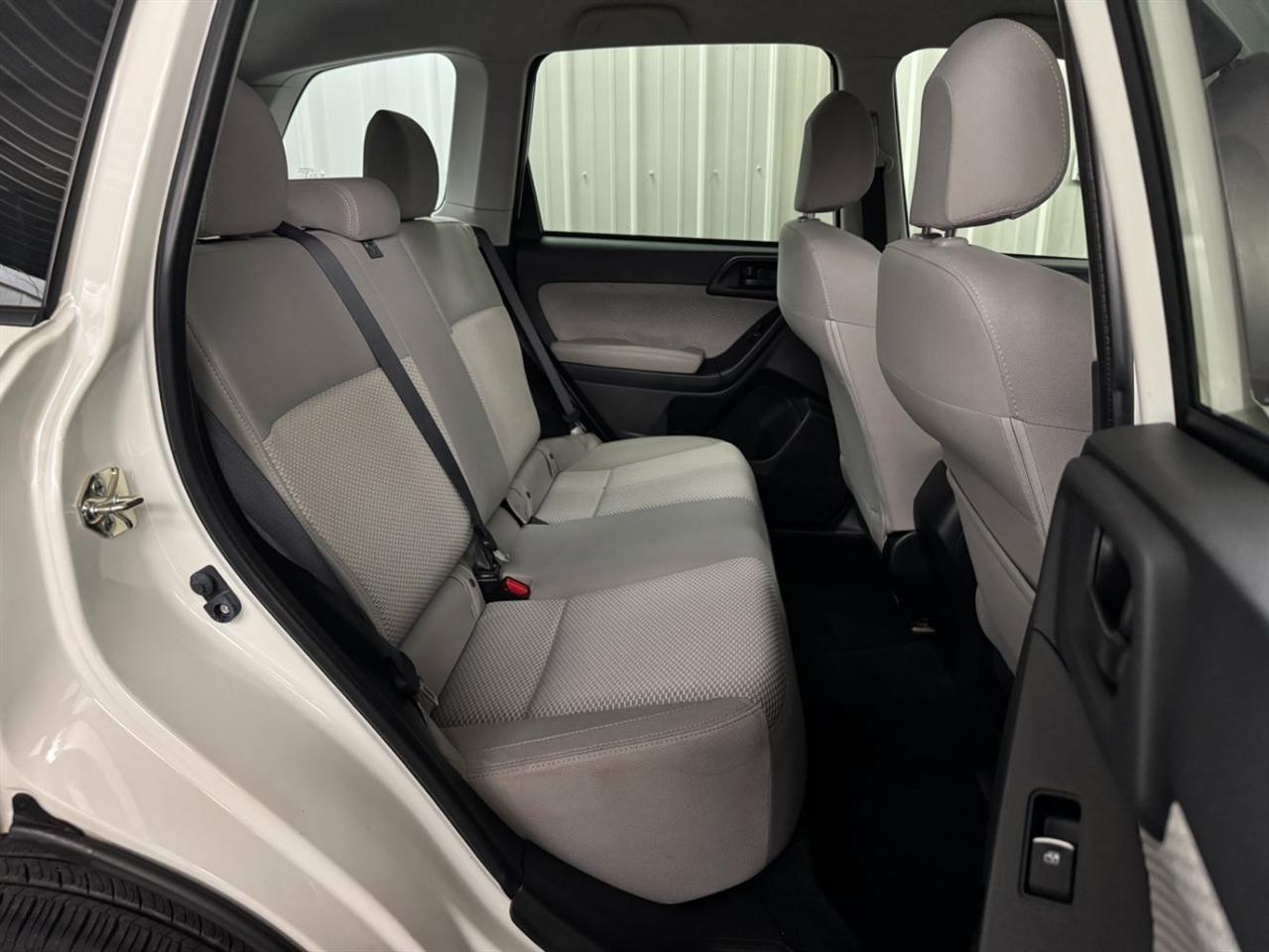 Subaru Forester photo 10