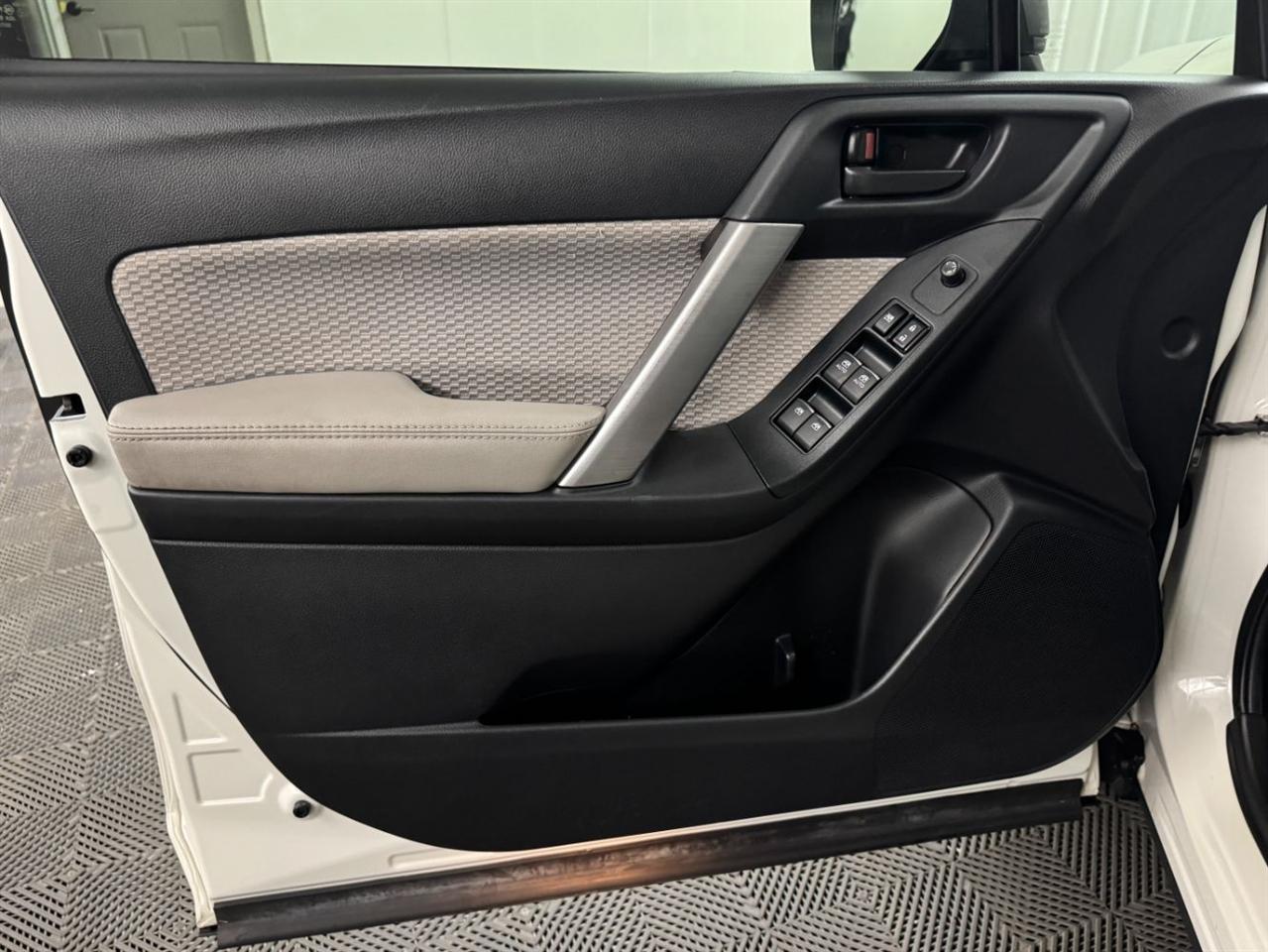 Subaru Forester photo 20