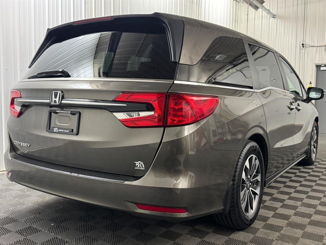 Honda Odyssey photo 4