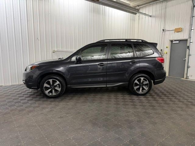 Subaru Forester photo 2