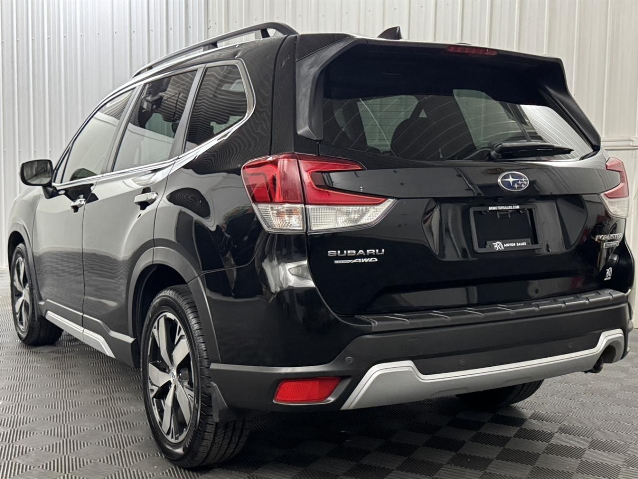 Subaru Forester photo 3