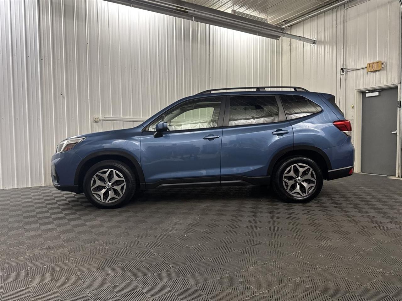 Subaru Forester photo 2